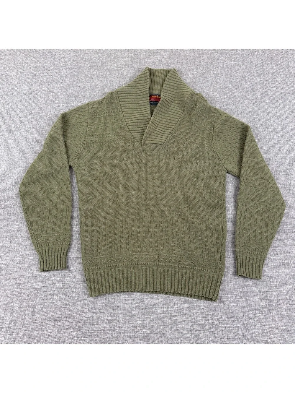 Vintage JCPenney Classic Styling Mens S/M Shawl Collar Sweater Green Snowflakes